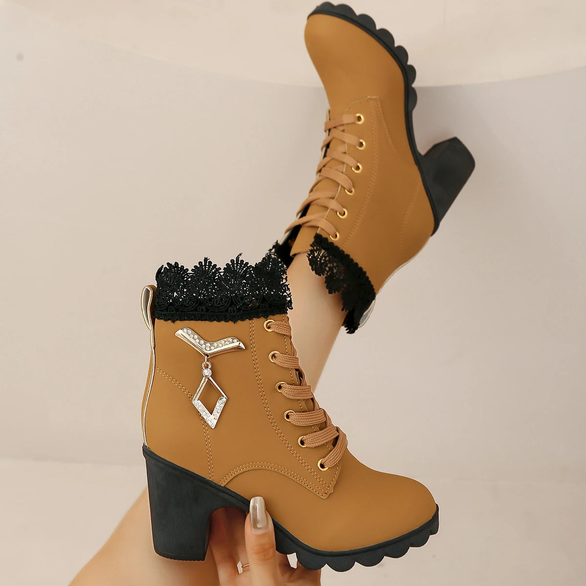 BOTTINES ÉLÉGANT CHUNKY