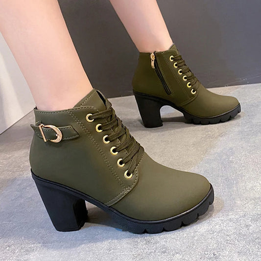 BOTTINES À TALON EN CUIR